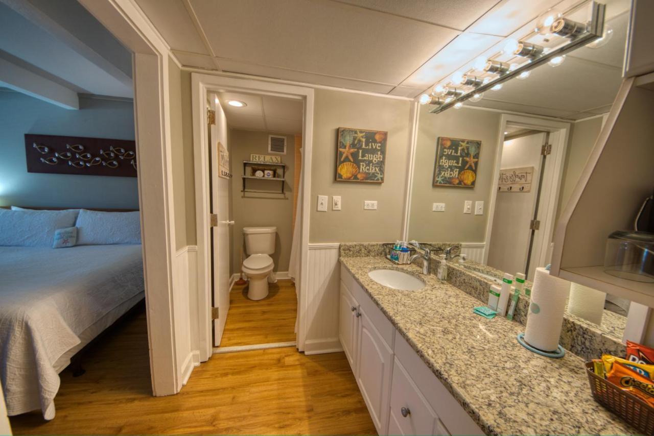 Waterway View Studio 2 W/ Pool, 1 Mile To Wrightsville Beach Wilmington Luaran gambar